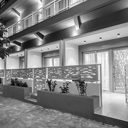 Mr & Mrs K Lofts Apartment Potos Ngoại thất bức ảnh