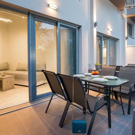 Mr & Mrs K Lofts Apartment Potos Ngoại thất bức ảnh