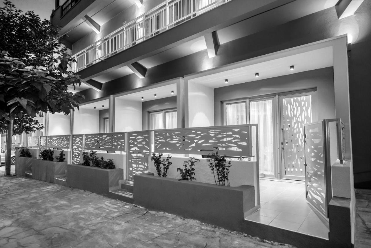 Mr & Mrs K Lofts Apartment Potos Ngoại thất bức ảnh