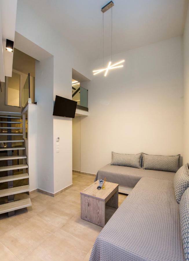Mr & Mrs K Lofts Apartment Potos Ngoại thất bức ảnh