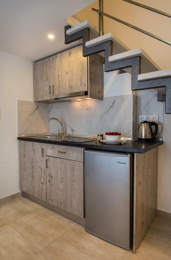 Mr & Mrs K Lofts Apartment Potos Ngoại thất bức ảnh