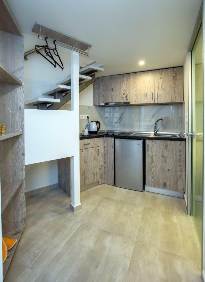 Mr & Mrs K Lofts Apartment Potos Ngoại thất bức ảnh