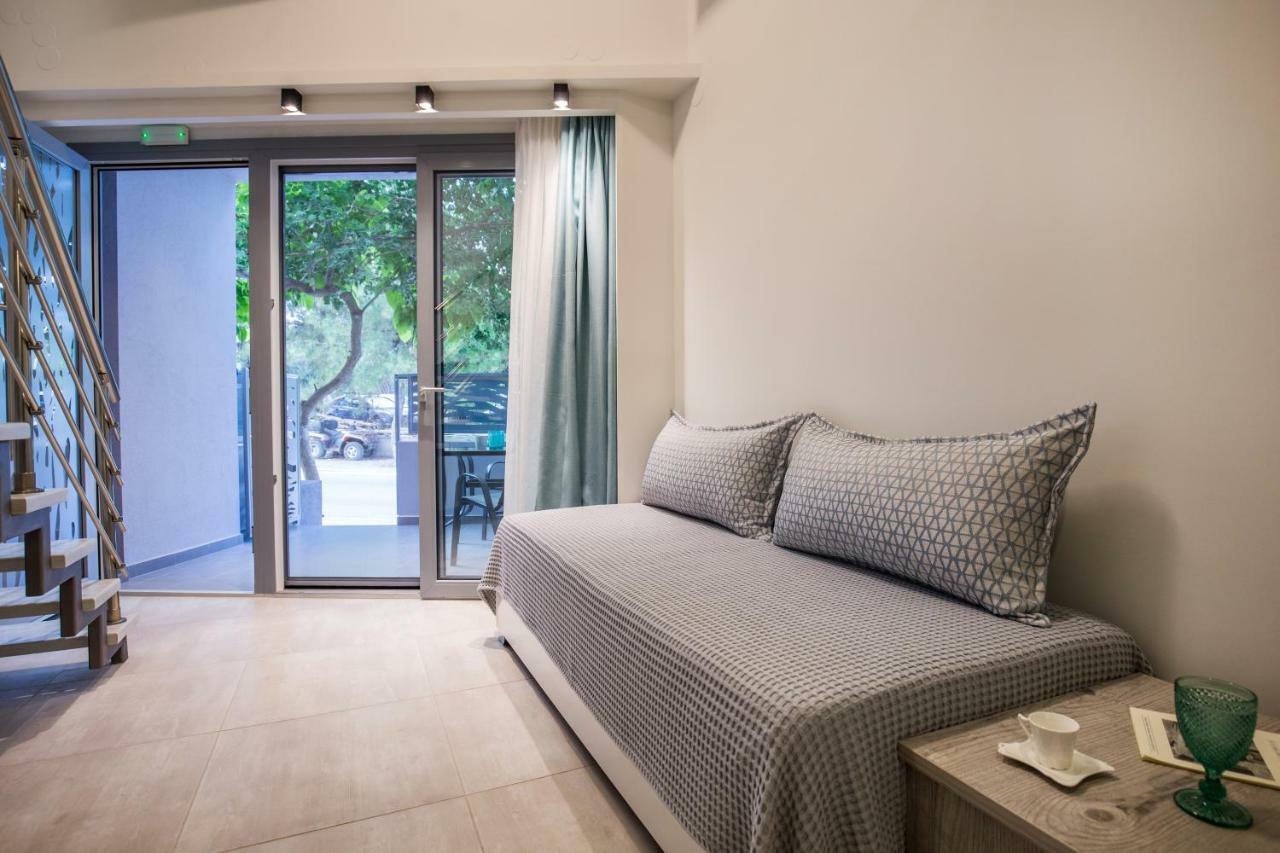 Mr & Mrs K Lofts Apartment Potos Ngoại thất bức ảnh